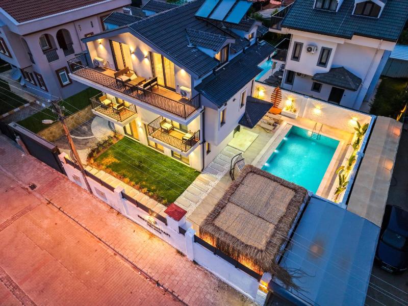 DEFNE - Stunning New Luxury Villa for 8 in Central Fethiye - image 45