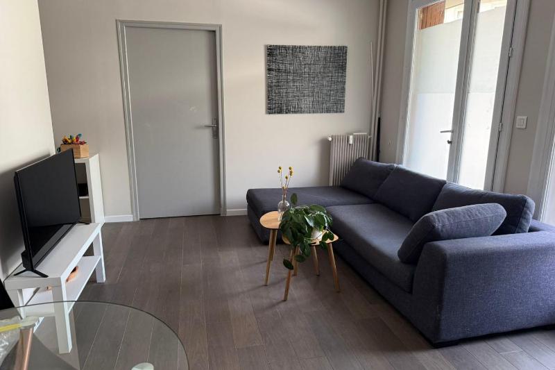 Apartment in the heart of the Avignon festival - image 3