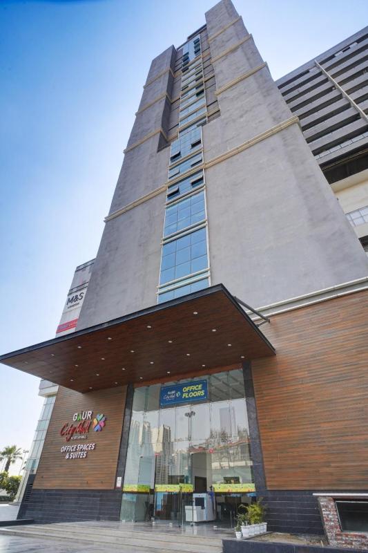 Budget Friendly Escape with skyline- Gaur City - image 11