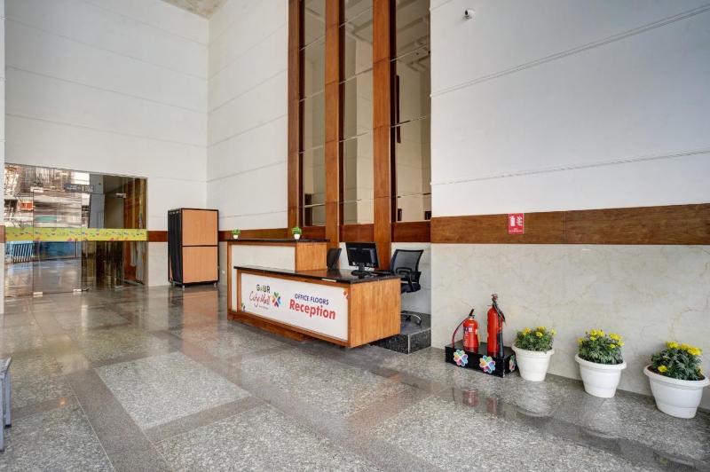 Budget Friendly Escape with skyline- Gaur City - image 14