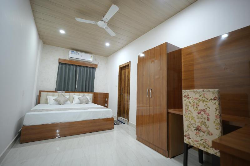 Hotel Banyan Courtyard Guwahati - image 3