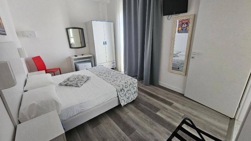 Hotel Linda - image 24