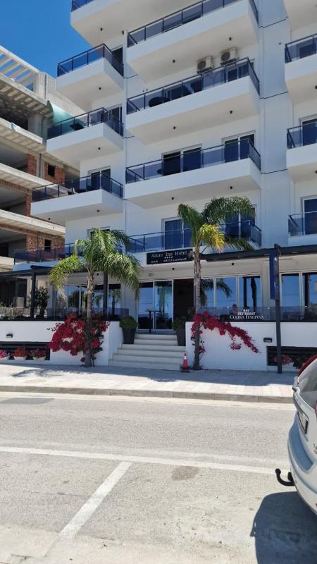 Mia Mare Boutique - image 3