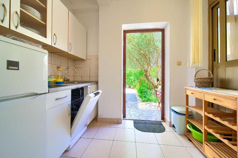 Apartments Jurina - image 5