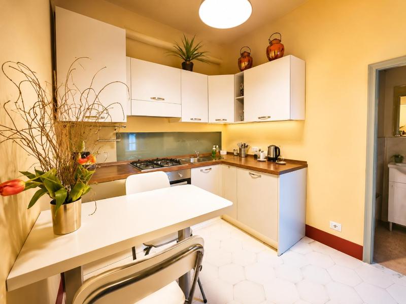 La Luna Rooms - image 16