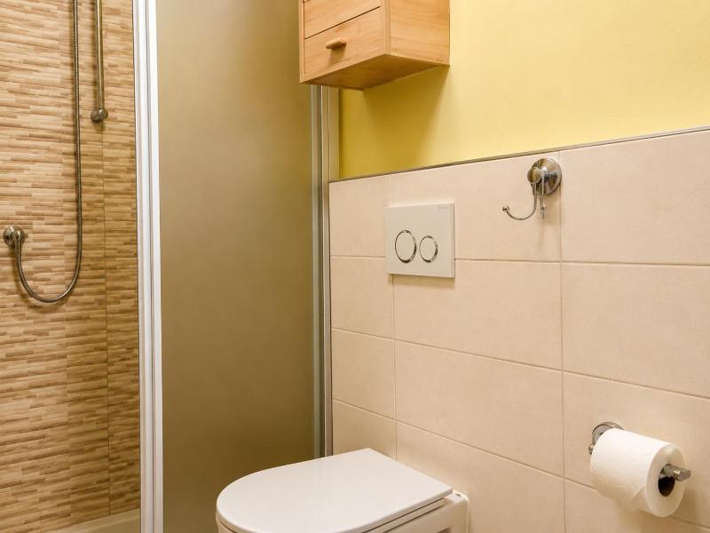 La Luna Rooms - image 12