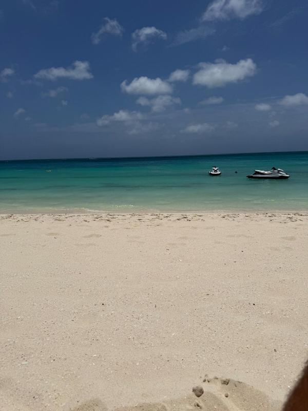 Casa Peralta Eagle Beach Aruba 20G Caya Frere Stanislas - image 1