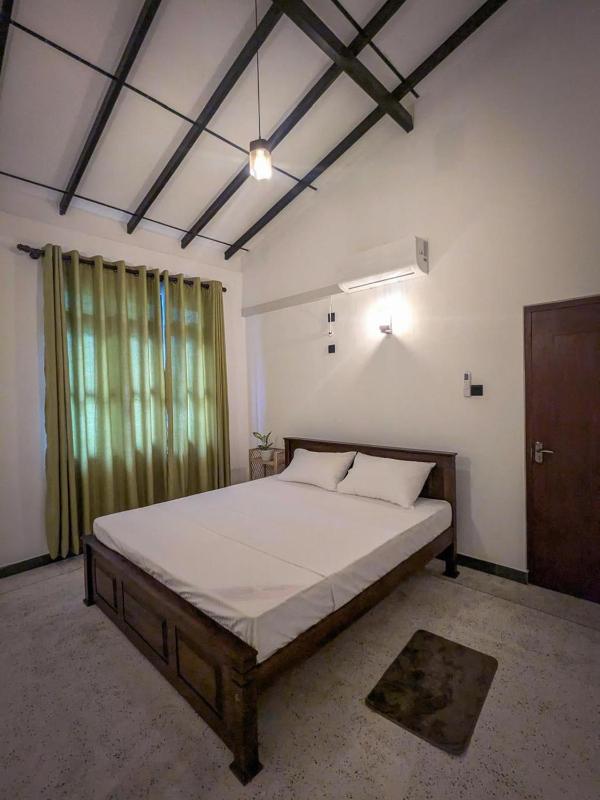 Modern 3BR Tropical Villa near Kabalana Surf - image 6