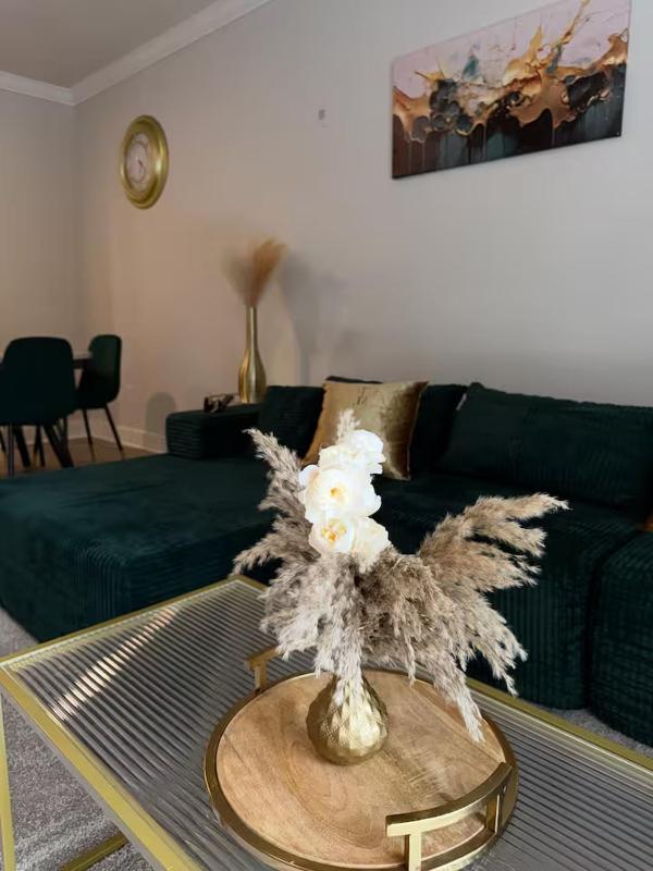 Midtown luxe Skyline Residences - image 12