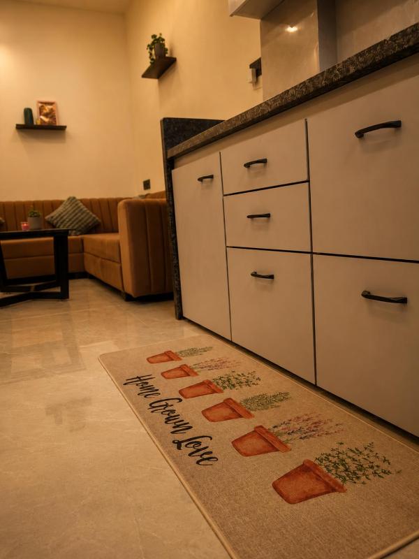 Elegant couple Friendly 1BHK Comet by The Solis - image 8