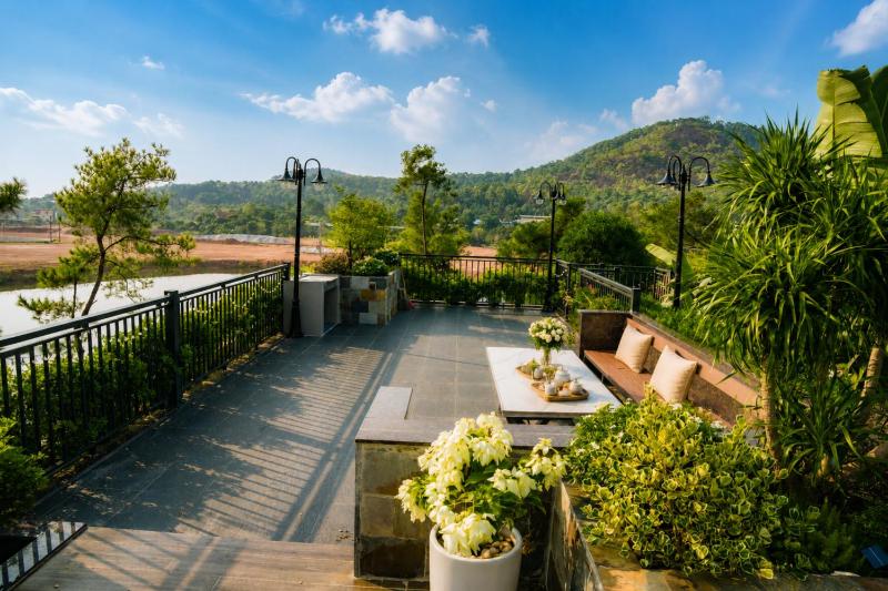 Mohu Villa Đại Lải - Lake View Pool Villa gần Flamingo - image 12