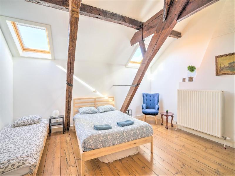 Elegant Duplex for 12 in Capital Street - image 13