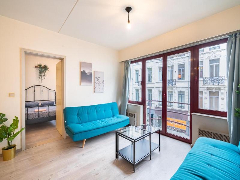 Lavish apartment in Antwerp - image 8