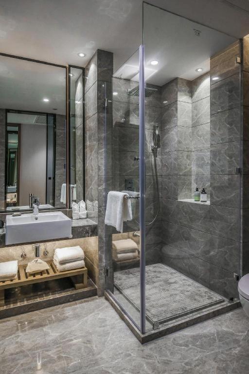 Joy Hotel - image 10