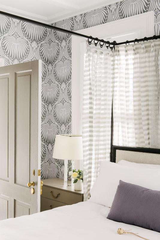 King Room image 2