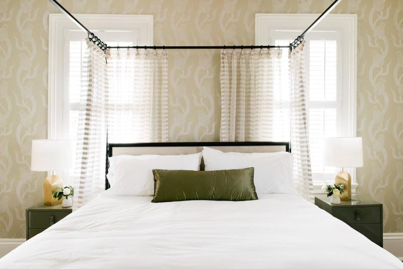 King Room image 2