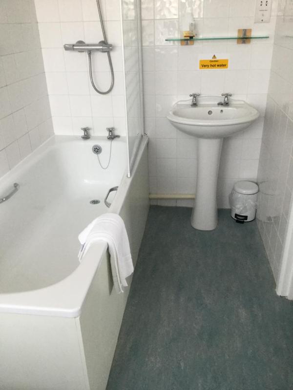 Classic Double  Room image 2