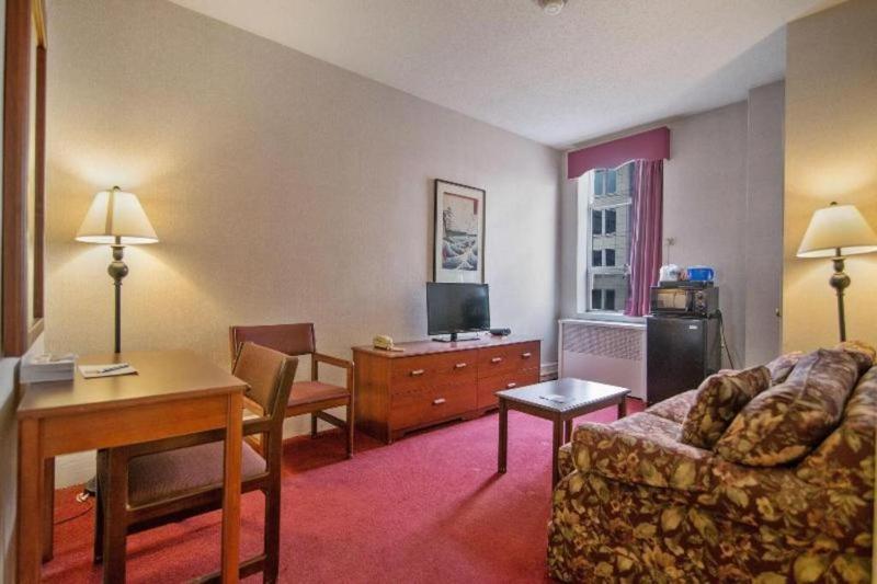 Hotel Harrington - image 6