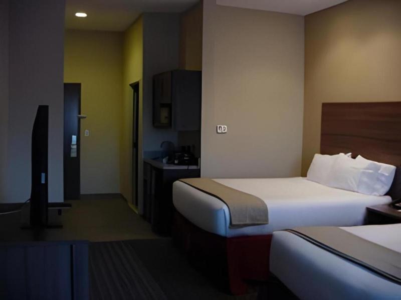 Holiday Inn Express & Suites Fredericksburg By IHG - image 17