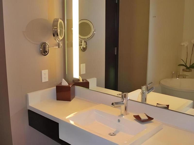 Luxury Suites International by Vdara - image 11