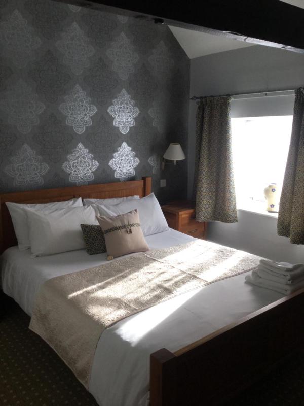 Classic Double  Room image 4