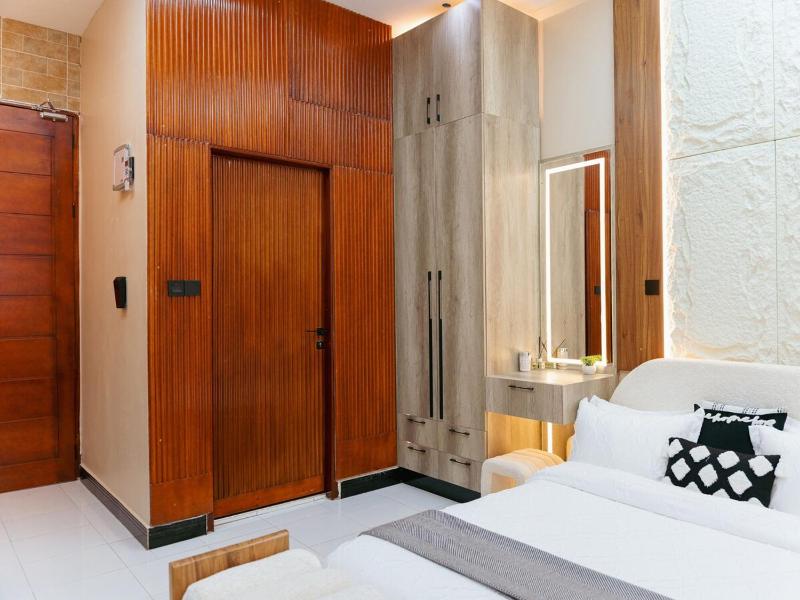 Ivys cozy Modern Studio Home 3D in Kisasi - image 12