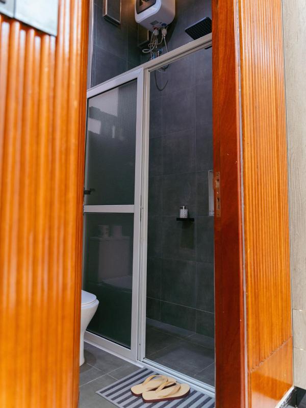 Ivys cozy Modern Studio Home 3D in Kisasi - image 11