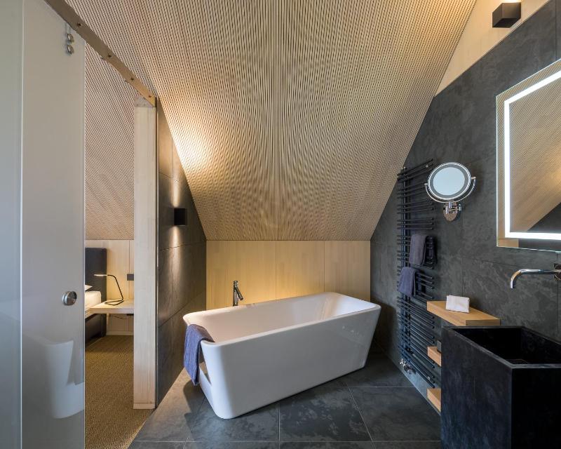 Suite with Balcony image 2