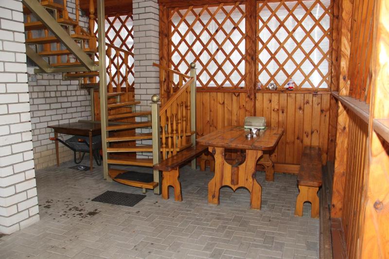 Family Room (2 Adults + 1 Child) image 2