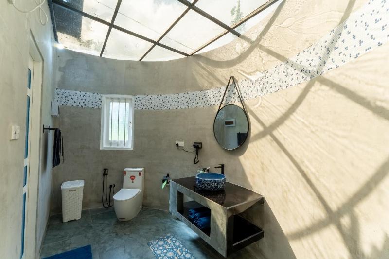 The black monkey villa - Private pool - image 37