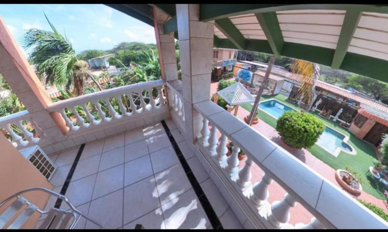 Thumbs up apartments with pool and near beach - image 7