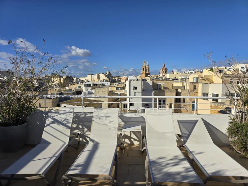 Studio in a traditional guest house with private yard and shared roof terrace GOTWN1-8 - image 9