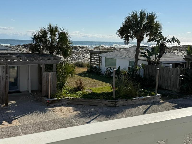 BEST BEACH Cottage Two Gorgeous Ocean Views - Renovated Like POTTERY BARN - Beach Steps Away - image 38