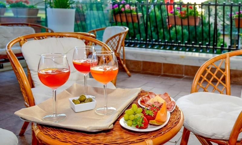 Hotel Benaco - image 29