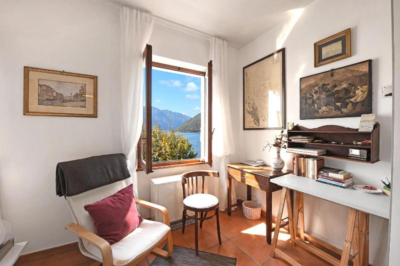 Residenza Lungolago Melide for 5 - Happy Rentals - image 11