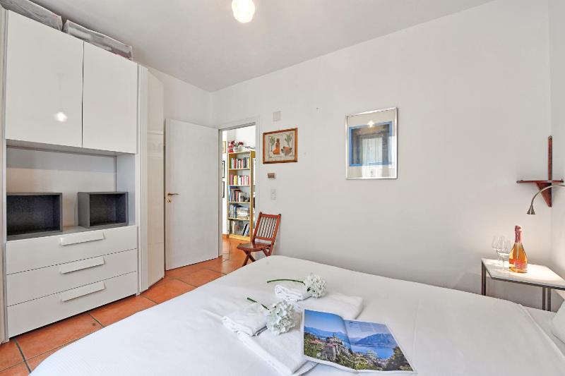 Residenza Lungolago Melide for 5 - Happy Rentals - image 2