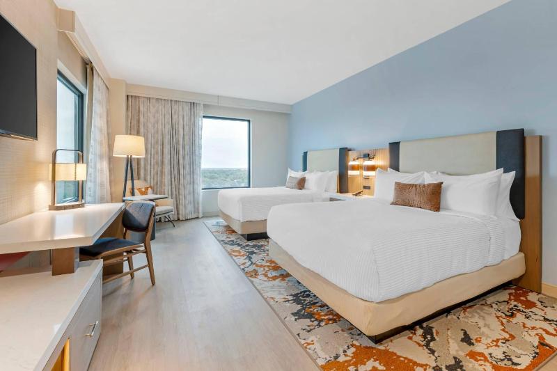 Cambria Hotel Austin Downtown - image 45