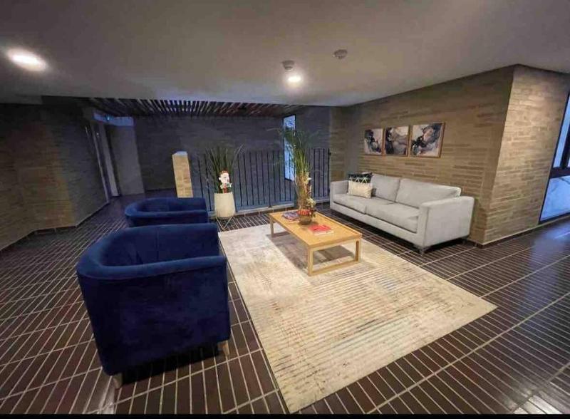 Modern Studio Apartment - image 8