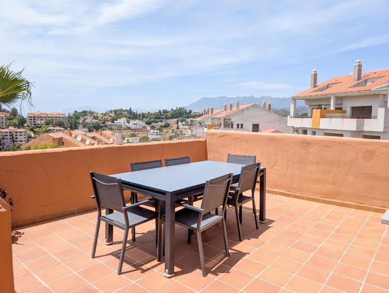 Casa Lila: Sunny 2bed in Marbella - image 36