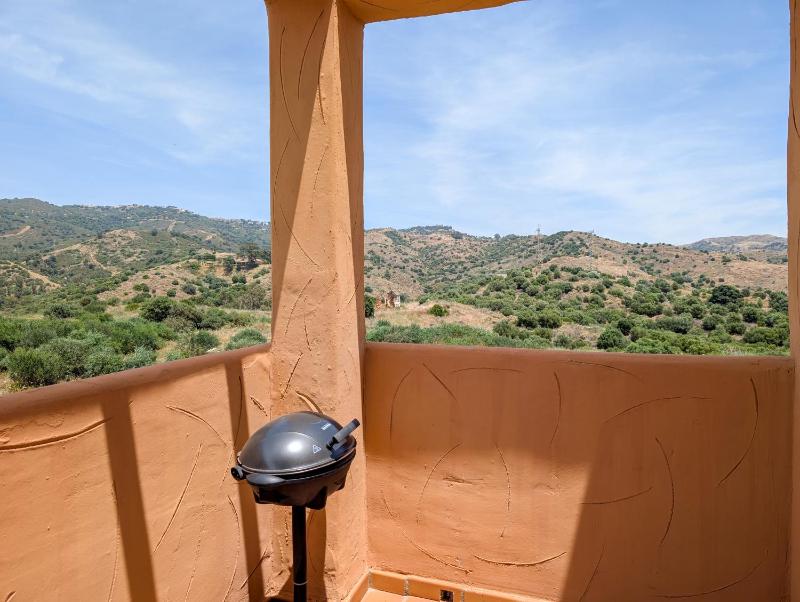 Casa Lila: Sunny 2bed in Marbella - image 28