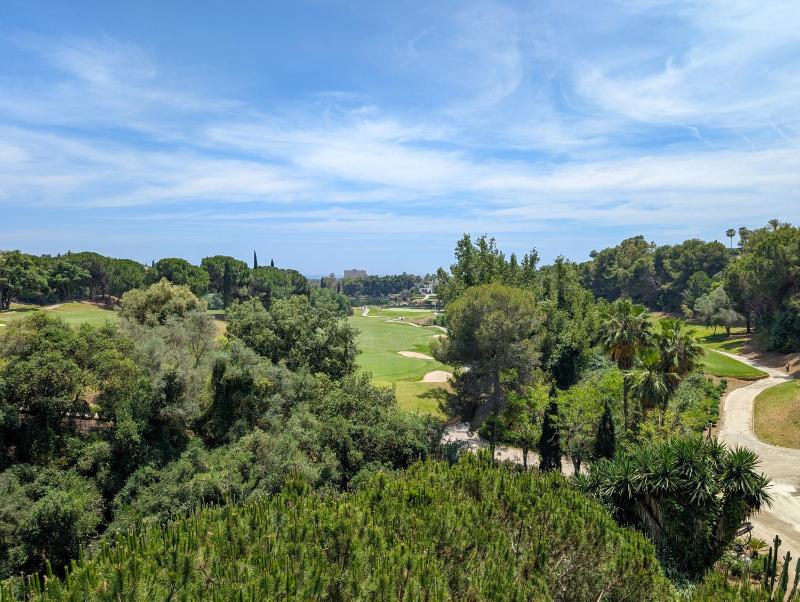 Casa Lila: Sunny 2bed in Marbella - image 4