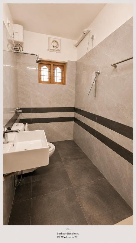 PAZHOOR RESIDENCY HOME STAY 4BHK Deluxe Apartment FF & SF - image 19