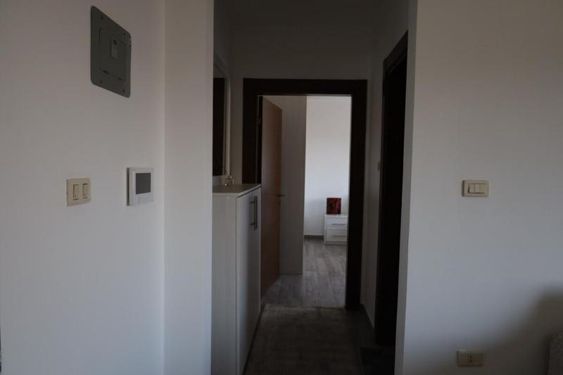 Modern 1 Bedroom Apartment In Abdoun - image 7