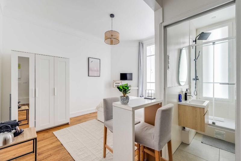 Charming Studio 2P - Arc de Triomphe - image 3