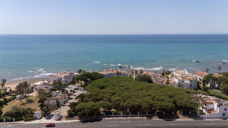 Playa Lucera - Front Line Beach Apartment - image 4