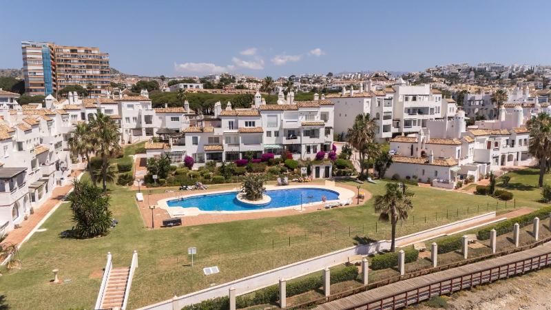 Playa Lucera - Front Line Beach Apartment - image 12