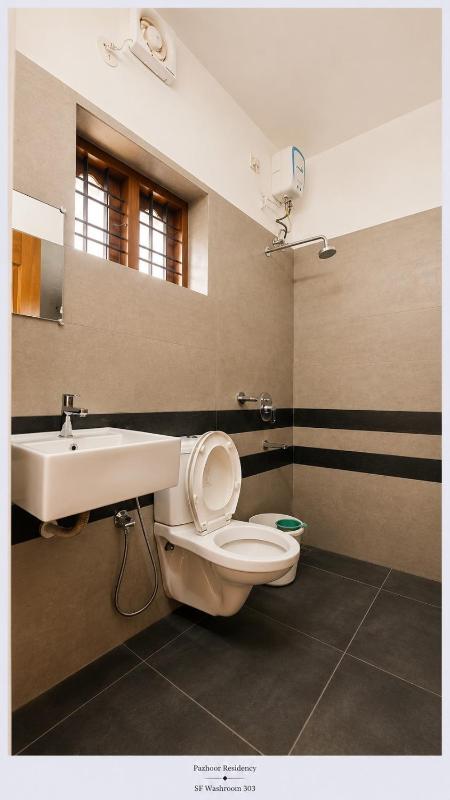 PAZHOOR RESIDENCY HOME STAY 4BHK Deluxe Apartment FF & SF - image 21