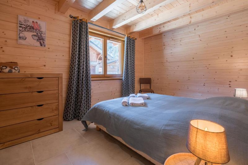 Large chalet for 10 with Mont Blanc's view - image 4