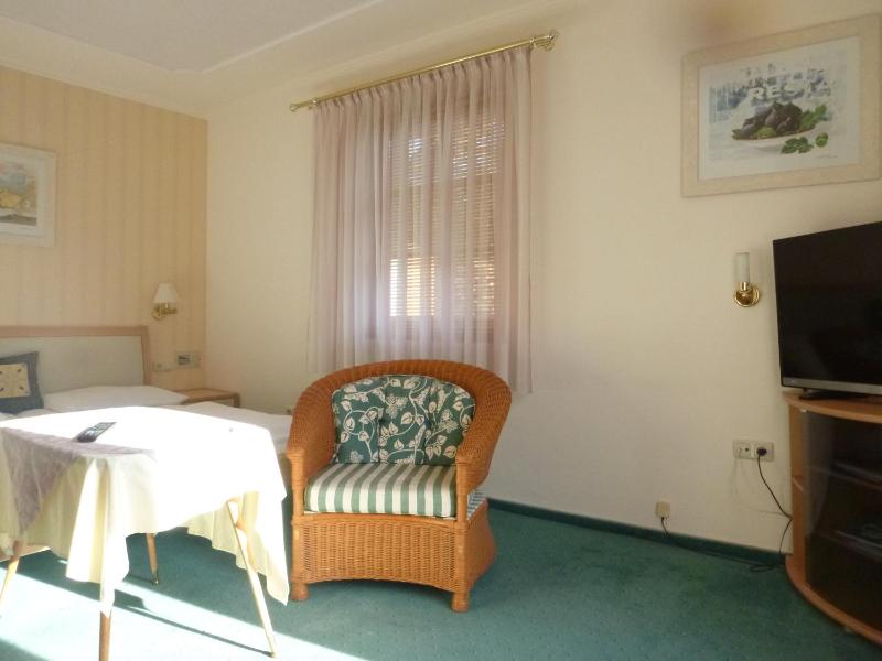 Standard Double Room image 1