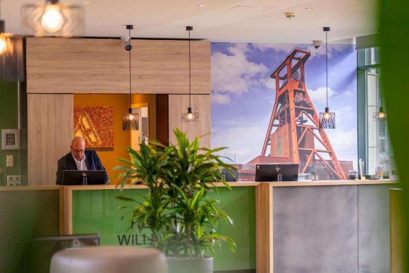 Mercure Hotel Plaza Essen - image 2